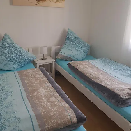 Apartment Wellenglitzern
